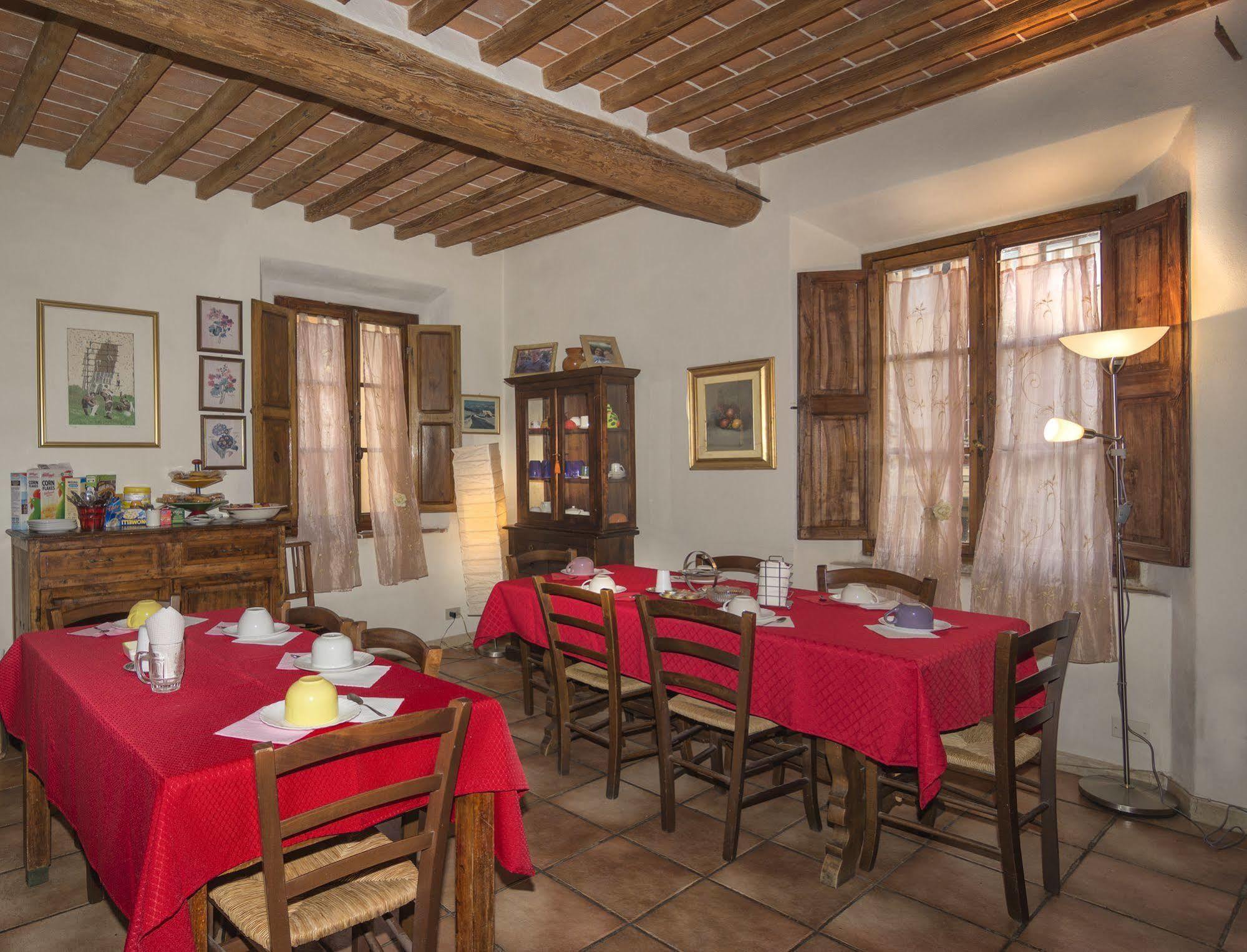 Due Borghi Bed and breakfast 3*