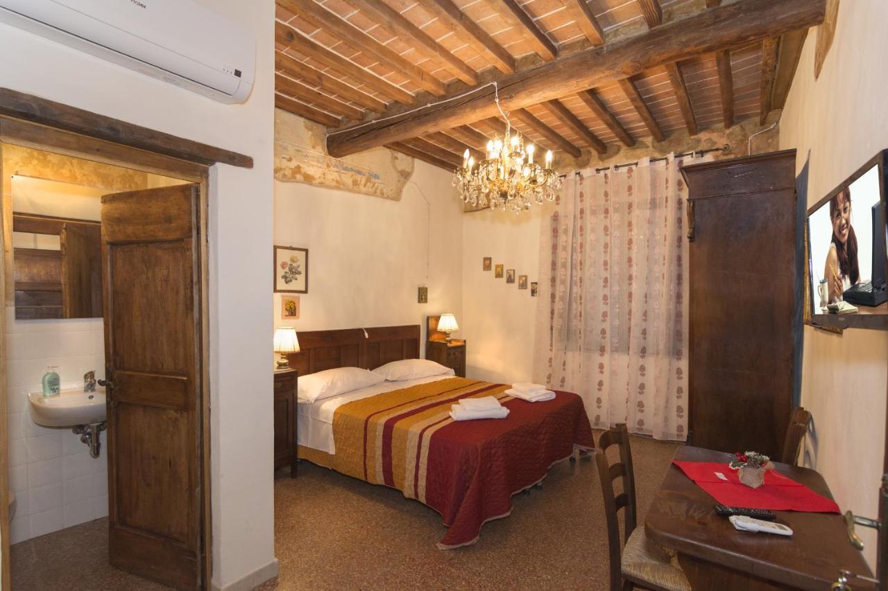 Couette-café Due Borghi 3 3*